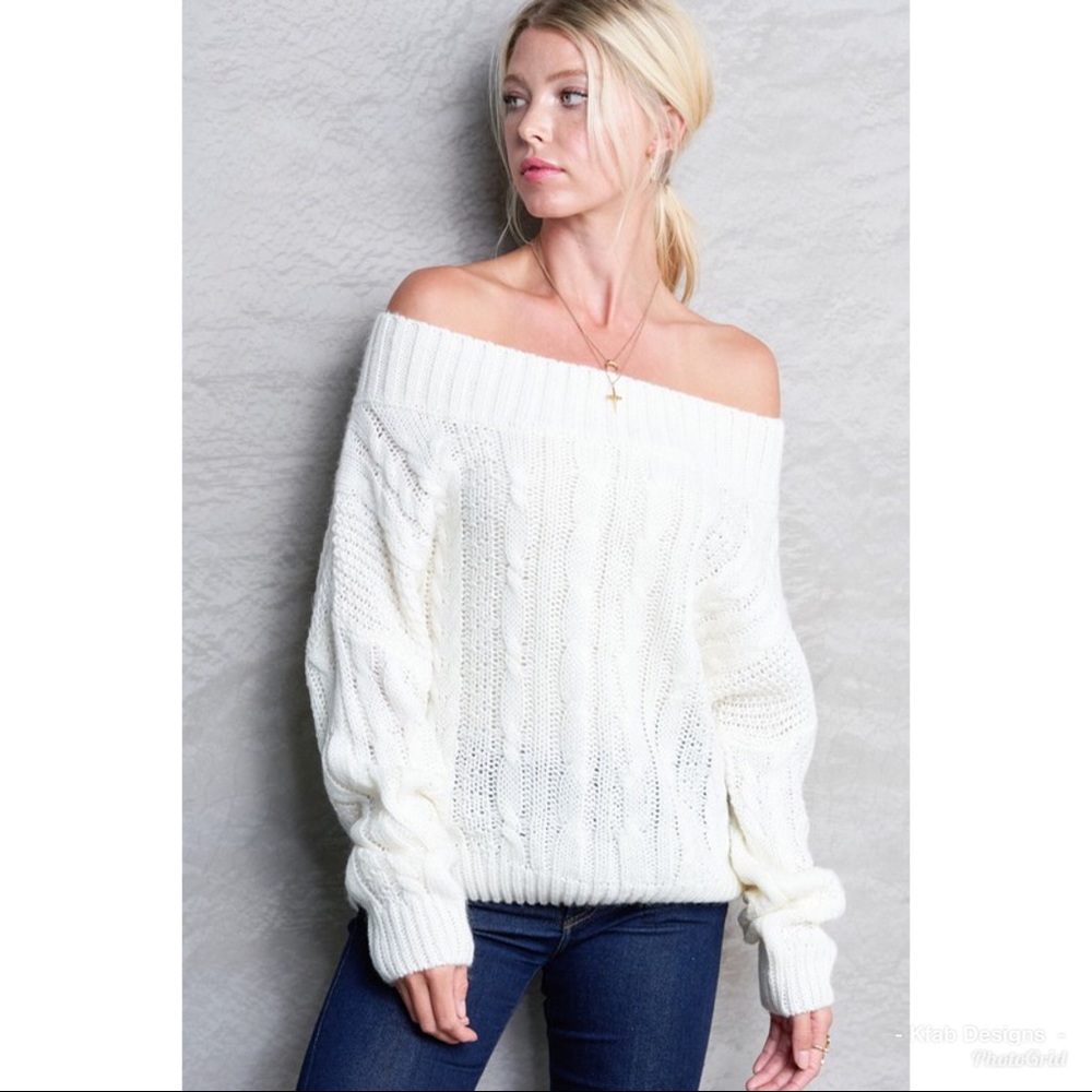 ā¤ļøLAST! Off Shoulder Slouchy Cable Knit Sweater! - Picture 3 of 5